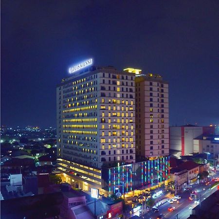 Louis Kienne Hotel Pemuda Semarang Exterior photo