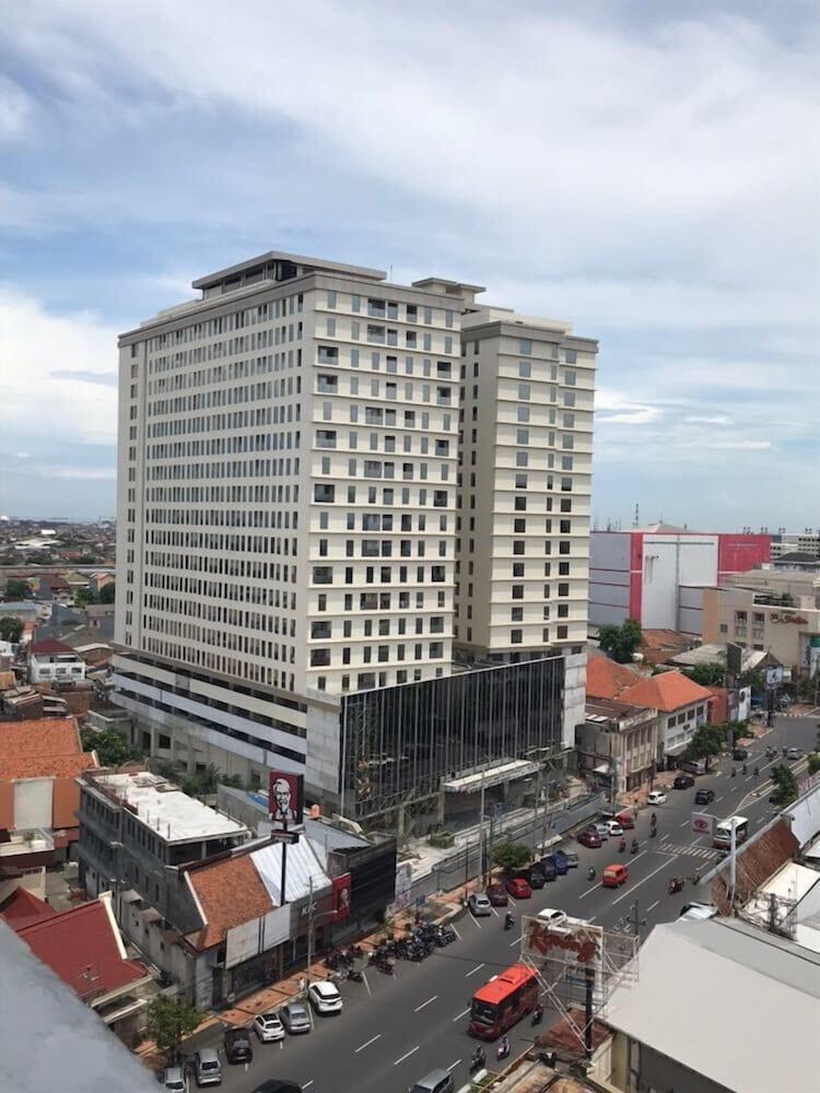 Louis Kienne Hotel Pemuda Semarang Exterior photo